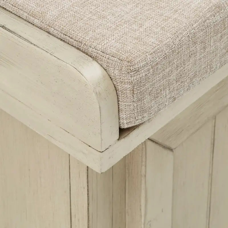 Banc de rangement Granger avec coussin en lin par iNSPIRE Q Classic