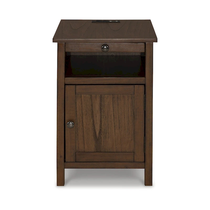 Table d'appoint de la collection Signature Design by Ashley Treytown - 16 L x 24 P x 24 H