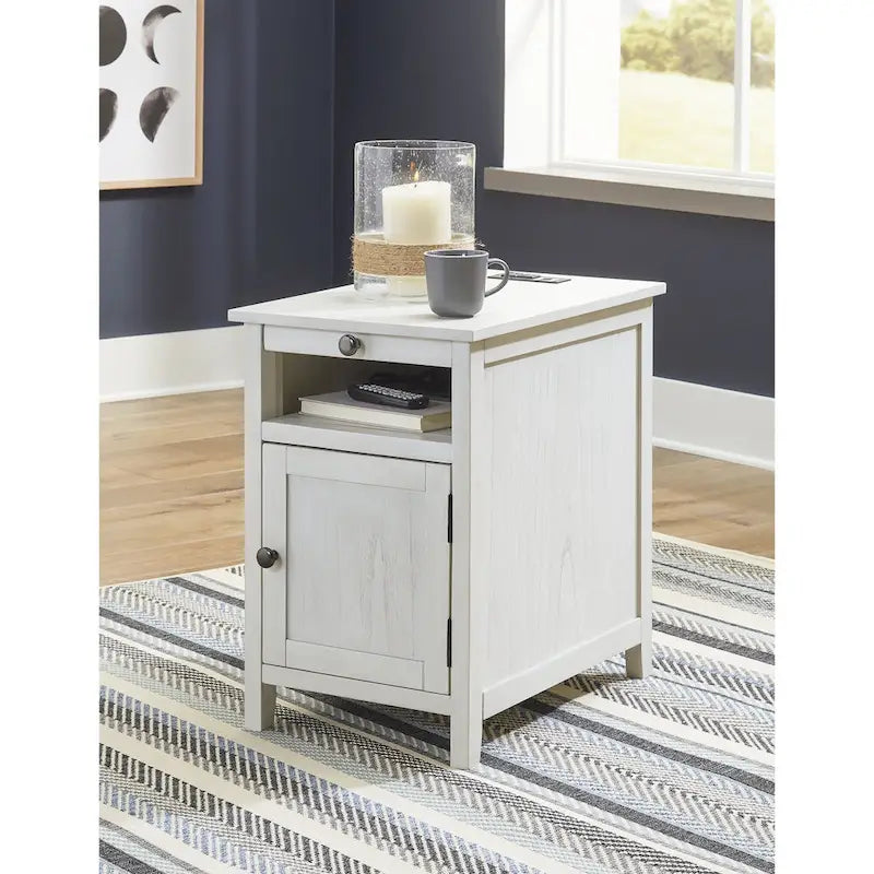 Table d'appoint de la collection Signature Design by Ashley Treytown - 16 L x 24 P x 24 H