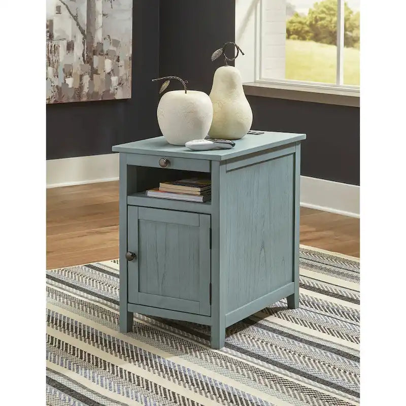 Table d'appoint de la collection Signature Design by Ashley Treytown - 16 L x 24 P x 24 H