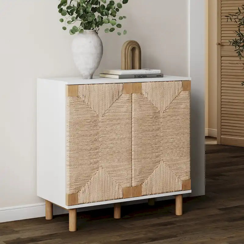 Meuble d'appoint Nathan James Beacon en bois avec portes en jonc de mer et étagère réglable