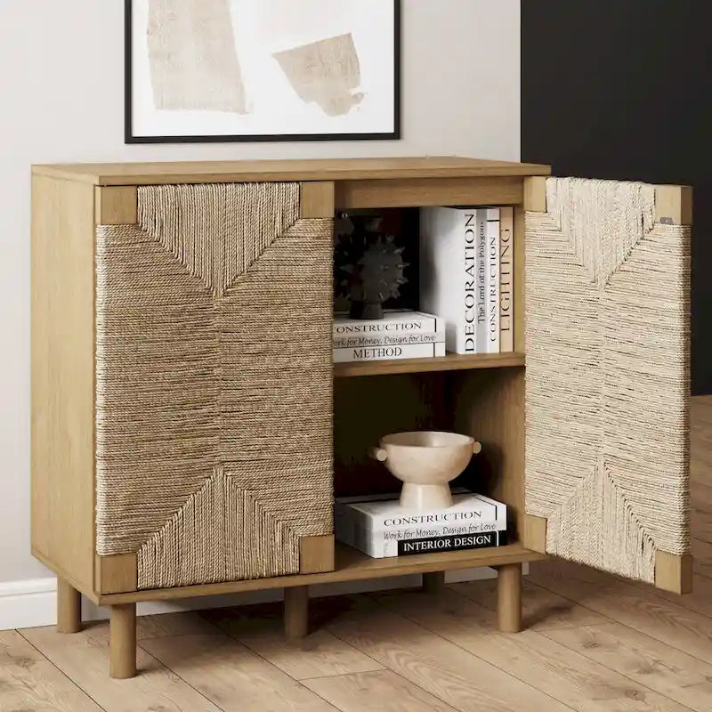 Meuble d'appoint Nathan James Beacon en bois avec portes en jonc de mer et étagère réglable