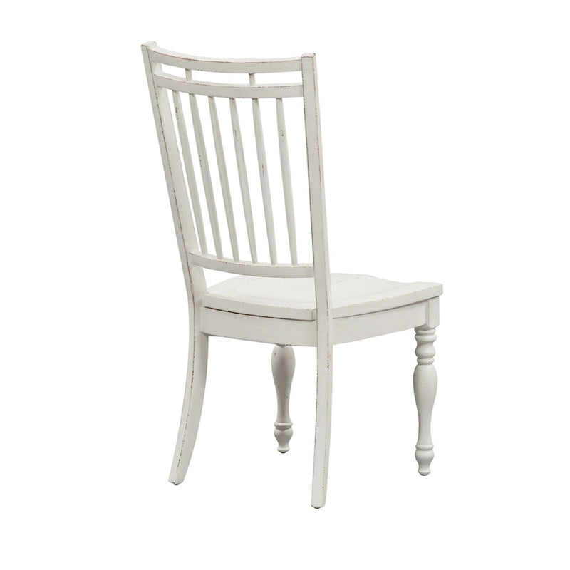 Ensemble de 7 pièces de table à pieds Magnolia Manor, blanc antique, écorce patinée
