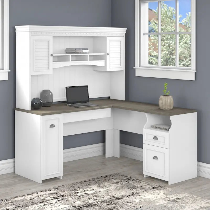 Bureau en L avec huche Fairview 60W par Bush Furniture