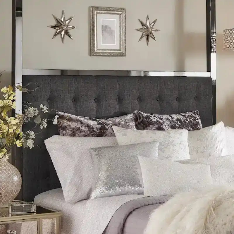 Lit à baldaquin king-size Solivita avec cadre nickel noir par INSPIRE Q Bold