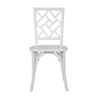 Chaise de salle à manger empilable Flash Furniture Brooklyn en bois massif de qualité commerciale avec dossier finement détaillé