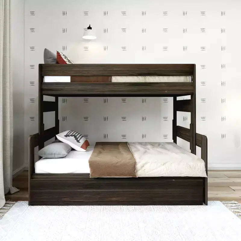 Lit superposé simple sur double de style ferme en bois massif Plank+Beam avec lit gigogne