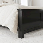 Lit Queen, table de nuit et commode Homestyles Oak Park en bois noir