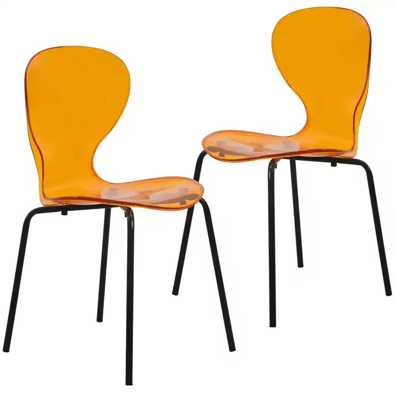 LeisureMod Oyster Chaises de salle à manger transparentes (lot de 2) - Empilables, dossier incurvé, avec pieds en acier inoxydable noir pour cuisine ou salle à manger