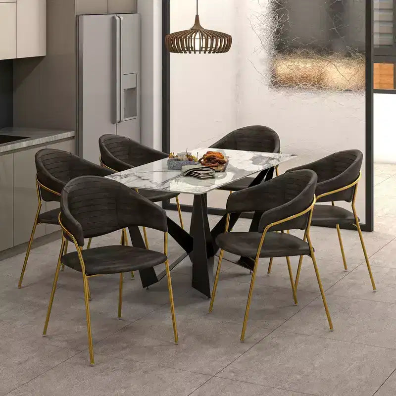 Chaise de salle à manger LeisureMod recouverte de cuir et de velours, assise et dossier rembourrés ergonomiques, piètement en acier inoxydable durable Fauteuil d'appoint Série Bella
