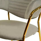 Chaise de salle à manger LeisureMod recouverte de cuir et de velours, assise et dossier rembourrés ergonomiques, piètement en acier inoxydable durable Fauteuil d'appoint Série Bella