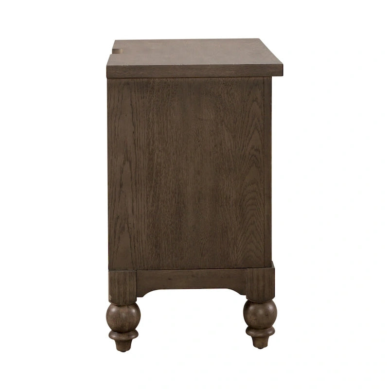 Ensemble de chambre Americana Farmhouse comprenant un lit à baldaquin, une commode, un miroir et une table de chevet