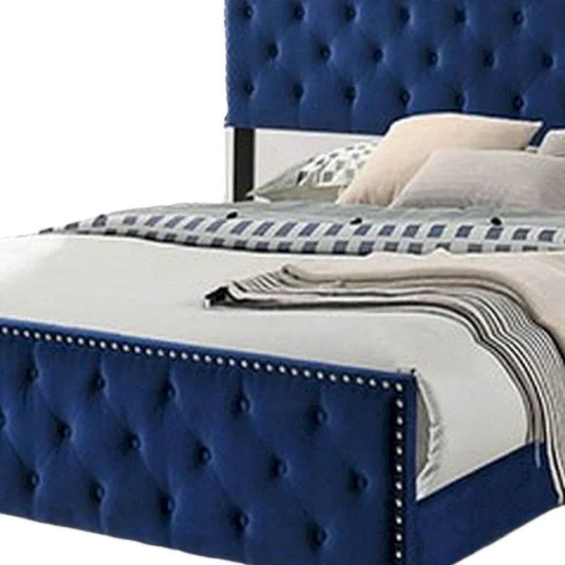 Lit California King Agapi, capitonné, clous décoratifs, revêtement en tissu bleu marine