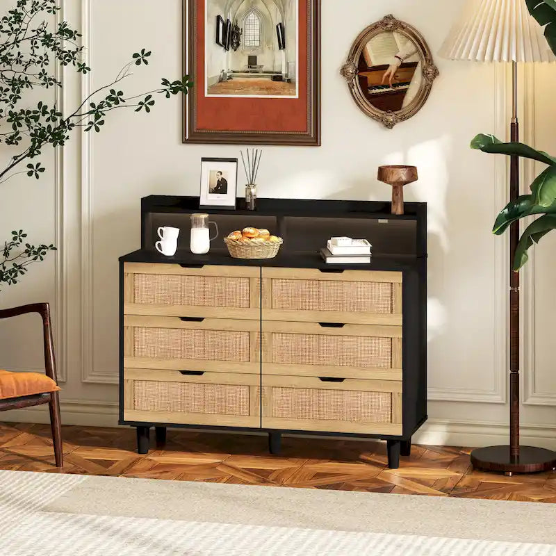 43.316-Commode de rangement en rotin à tiroirs Commode en rotin avec lumières LED et prise de courant, pour chambre, salon