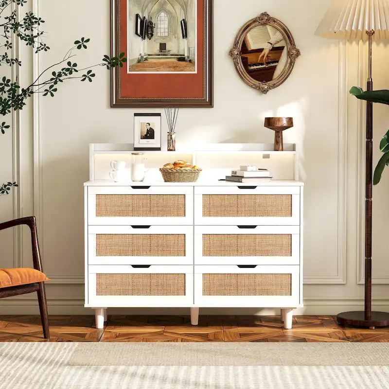 43.316-Commode de rangement en rotin à tiroirs Commode en rotin avec lumières LED et prise de courant, pour chambre, salon
