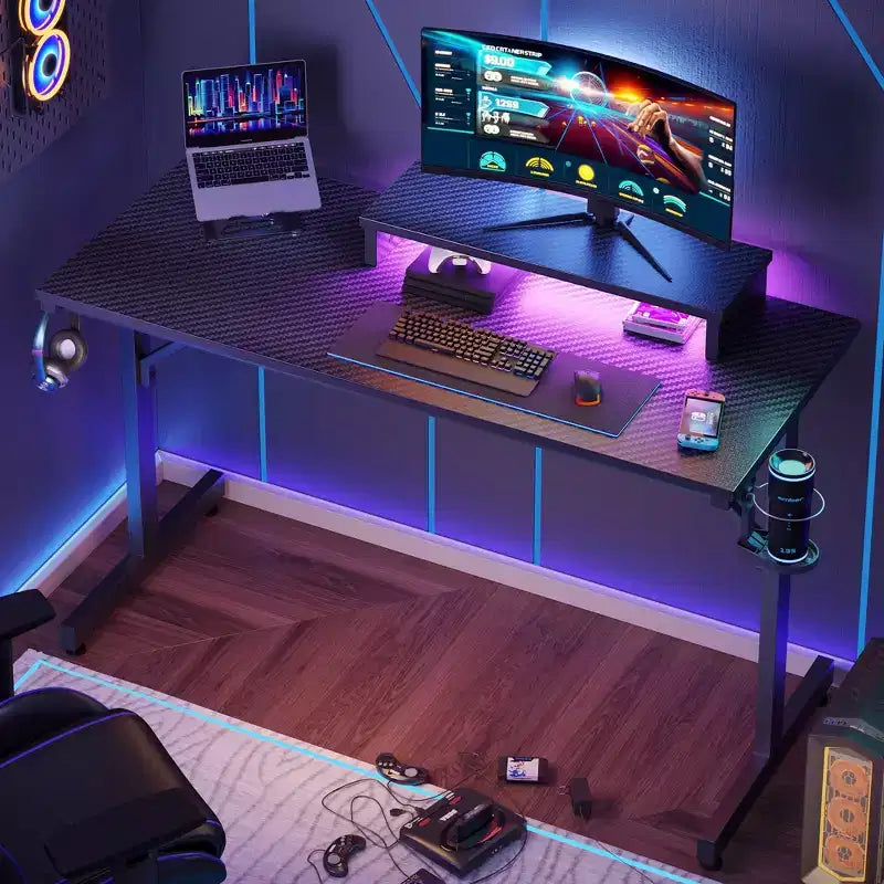 Bestier Bureau de Gamer 42 Petit Bureau d'Ordinateur pour Bureau à Domicile avec Lumières LED et Support de Moniteur