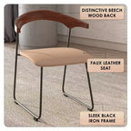 Chaise de salle à manger LeisureMod rembourrée en cuir avec dossier en hêtre et pieds en fer, lot de 4, série Lyra