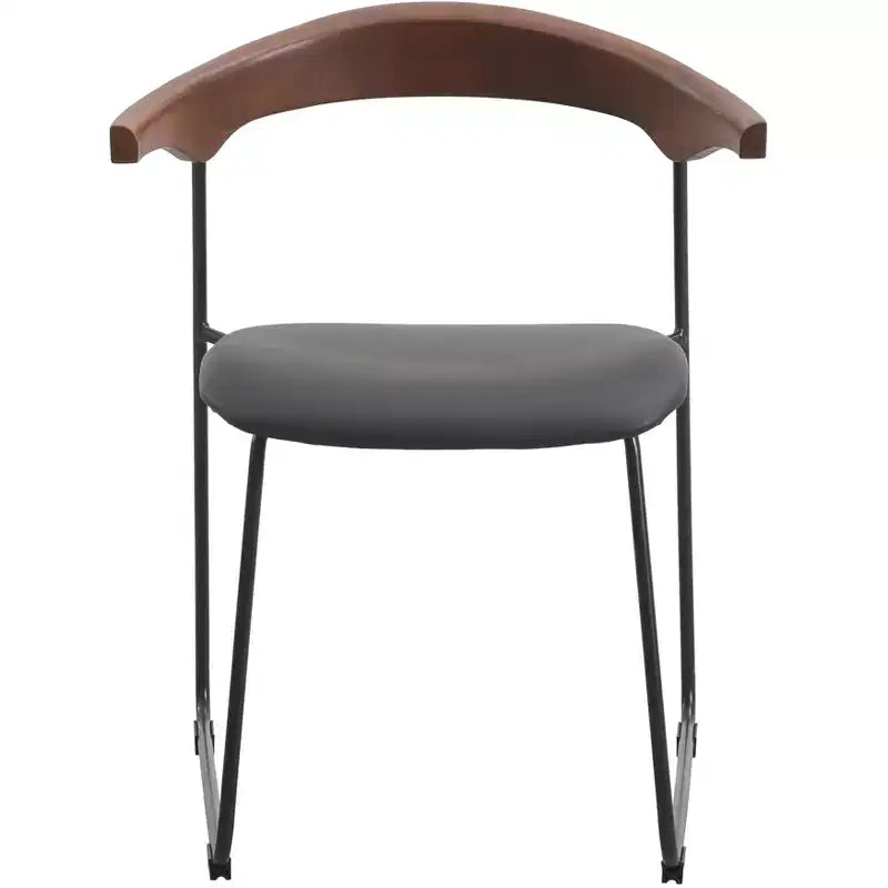 Chaise de salle à manger LeisureMod rembourrée en cuir avec dossier en hêtre et pieds en fer, lot de 4, série Lyra