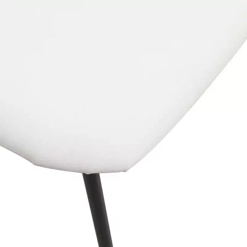 Chaise de salle à manger LeisureMod rembourrée en cuir avec dossier en hêtre et pieds en fer, lot de 4, série Lyra