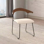Chaise de salle à manger LeisureMod rembourrée en cuir avec dossier en hêtre et pieds en fer, lot de 4, série Lyra