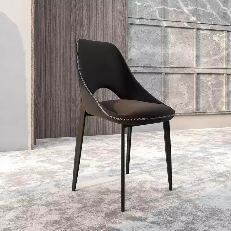 Lot de 4 chaises de salle à manger rembourrées LeisureMod Collection Amalfi avec dossier ouvert incurvé et pieds en fer thermolaqué pour cuisine et salle à manger