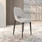 Lot de 4 chaises de salle à manger rembourrées LeisureMod Collection Amalfi avec dossier ouvert incurvé et pieds en fer thermolaqué pour cuisine et salle à manger