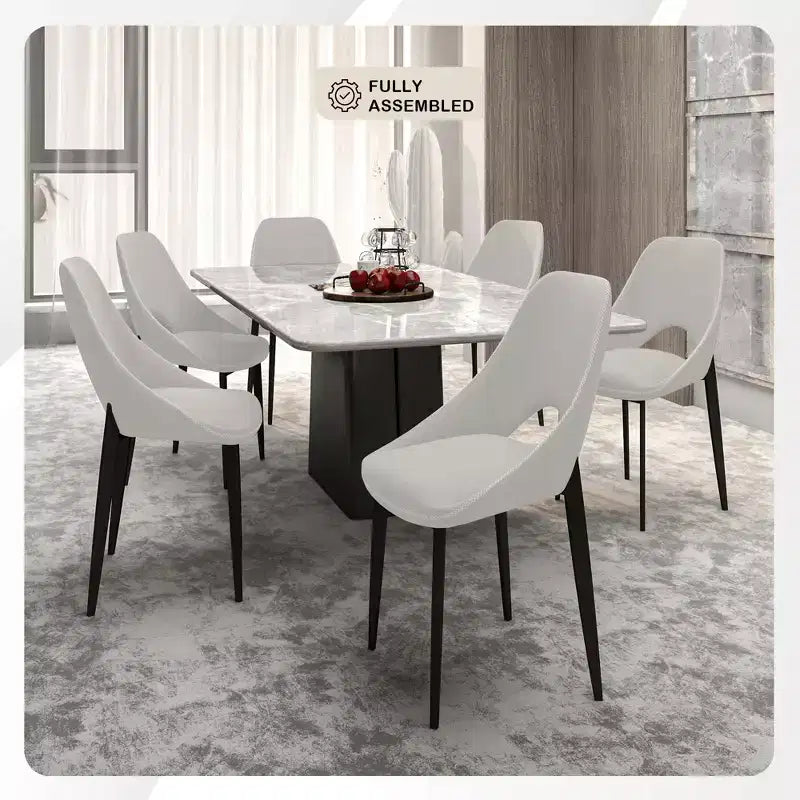 Lot de 4 chaises de salle à manger rembourrées LeisureMod Collection Amalfi avec dossier ouvert incurvé et pieds en fer thermolaqué pour cuisine et salle à manger