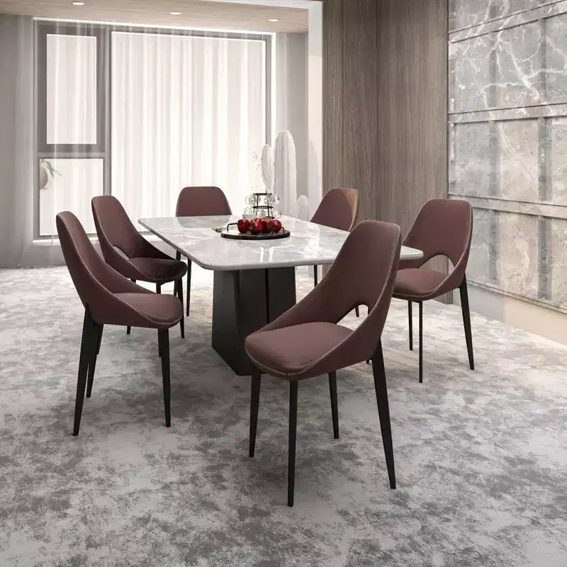 Lot de 4 chaises de salle à manger rembourrées LeisureMod Collection Amalfi avec dossier ouvert incurvé et pieds en fer thermolaqué pour cuisine et salle à manger