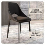Lot de 4 chaises de salle à manger rembourrées LeisureMod Collection Amalfi avec dossier ouvert incurvé et pieds en fer thermolaqué pour cuisine et salle à manger