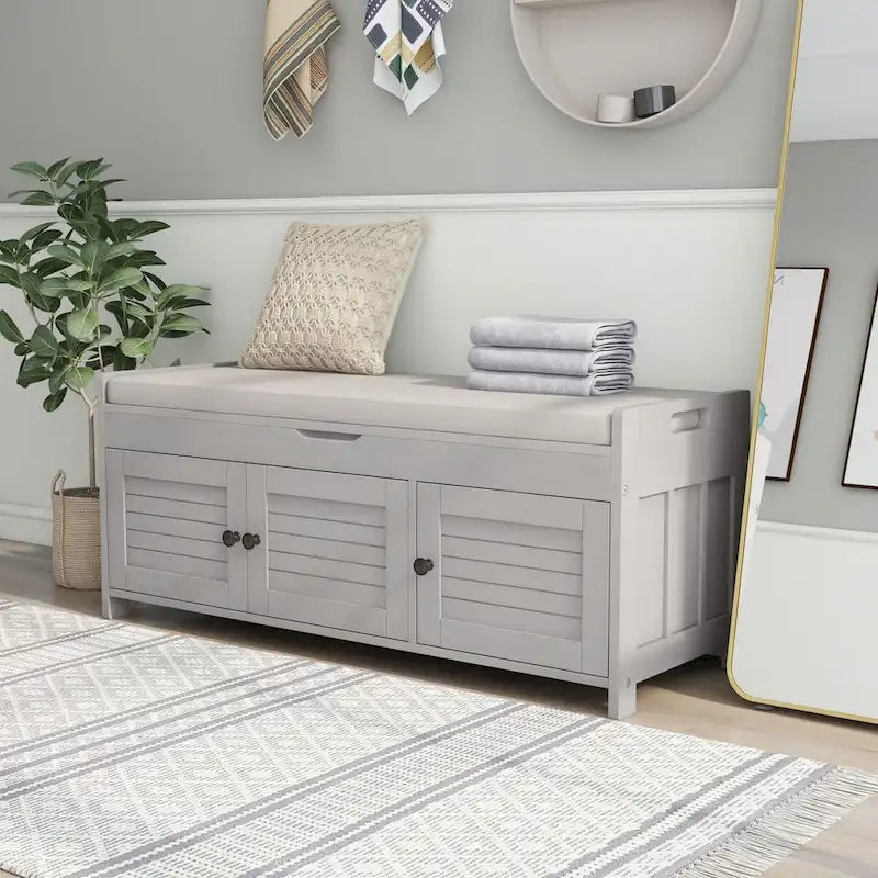Banc de rangement avec 3 portes persiennes, coussin amovible et espace de rangement caché - 110,5 L x 40,6 l x 45,7 H cm