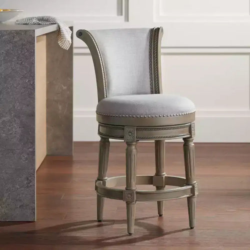 55 Downing Street Oliver 26 tabouret de comptoir pivotant traditionnel en frêne gris et chêne