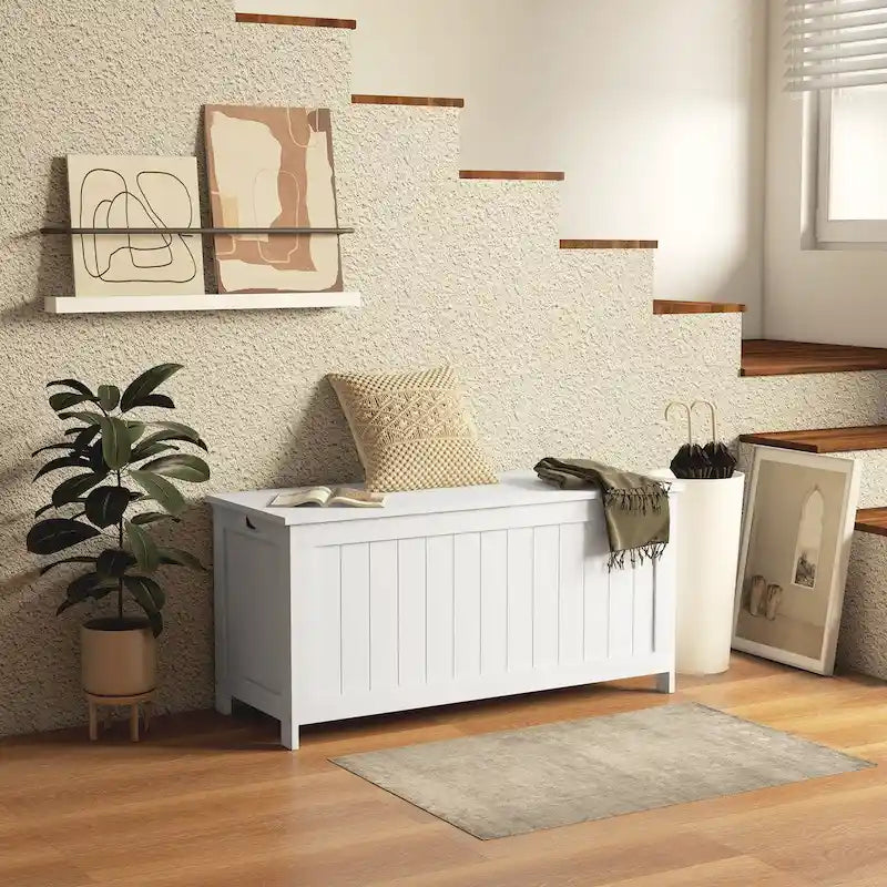 HOMCOM Coffre de rangement, Caisse en bois avec 2 charnières de sécurité et poignées découpées, Coffre de rangement moderne pour salon, entrée