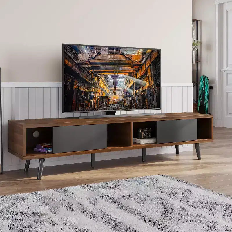 Meuble TV Bestier de 70 pouces, style Mid-Century Modern, pour téléviseurs de 65/70/75 pouces, meuble bas de divertissement avec portes coulissantes pour salon