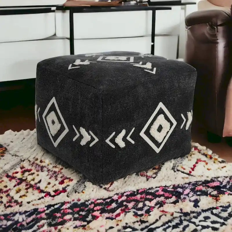 HomeRoots Pouf 18 po en coton noir à 100 %