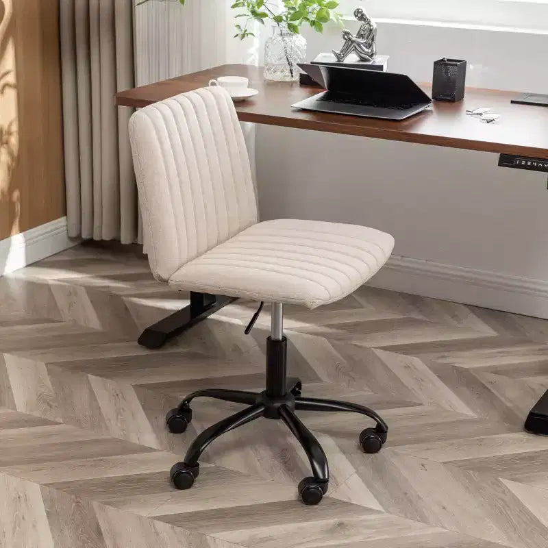 Chaise de bureau pivotante en tissu Masar de Roundhill Furniture