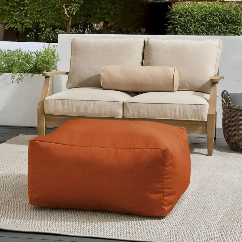 Pouf Sorra Home Sunbrella d'extérieur, couleur unie, bords cousus