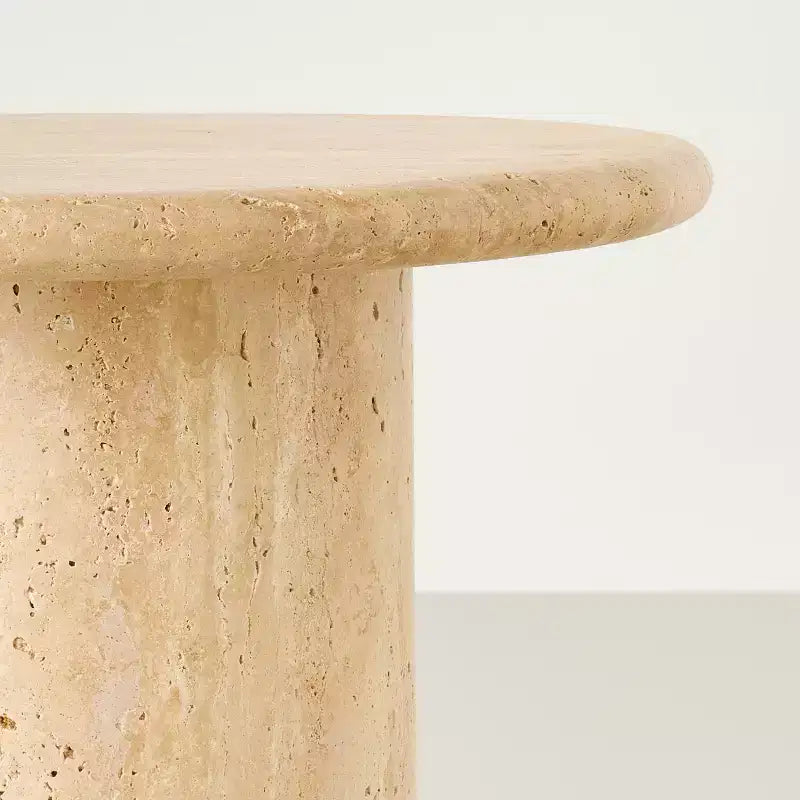 Table d'appoint ronde en travertin - Hearth & Hand with Magnolia