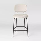Tabouret de bar à hauteur de comptoir de 24 po rembourré avec base en métal et repose-pieds - Room Essentials