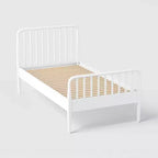 Lit simple à barreaux tournés traditionnels pour enfants - Pillowfort