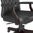 Chaise de bureau capitonnée à dossier haut Salinas avec accoudoirs par Bush Furniture
