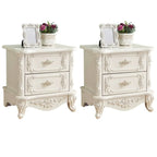 Table de chevet traditionnelle en bois blanc sculpté à 3 tiroirs
